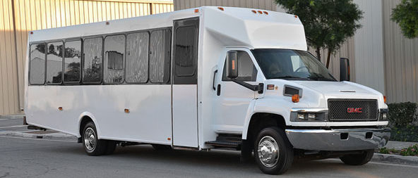 25 Passenger Luxury Limo Service in Long Island